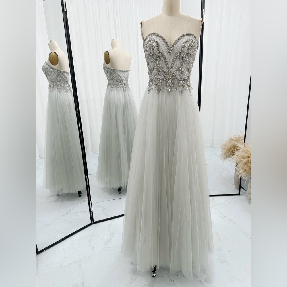 Size 4(S) light gray heavy beaded mesh slim-fit evening dress